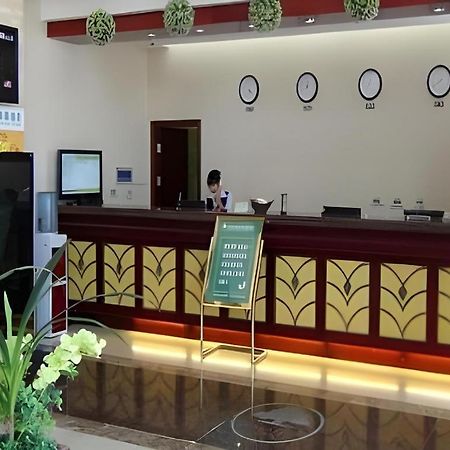 Greentree Inn Tianjin Wuqing Distric Bohai Market Bagian luar foto