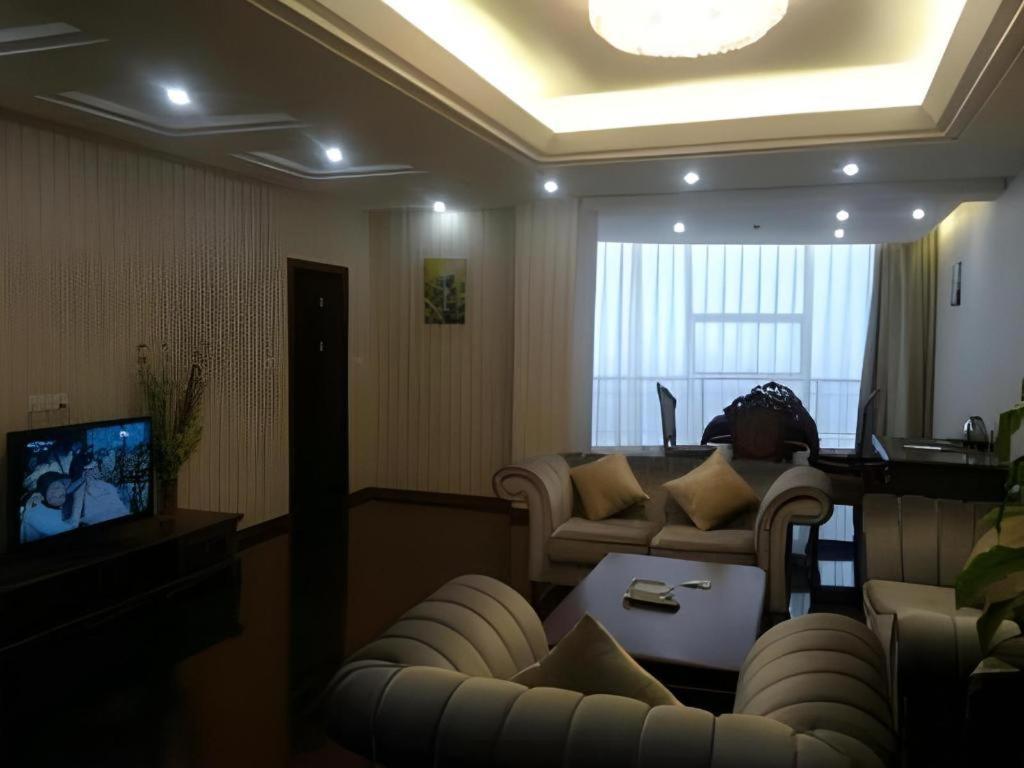 Greentree Inn Tianjin Wuqing Distric Bohai Market Bagian luar foto