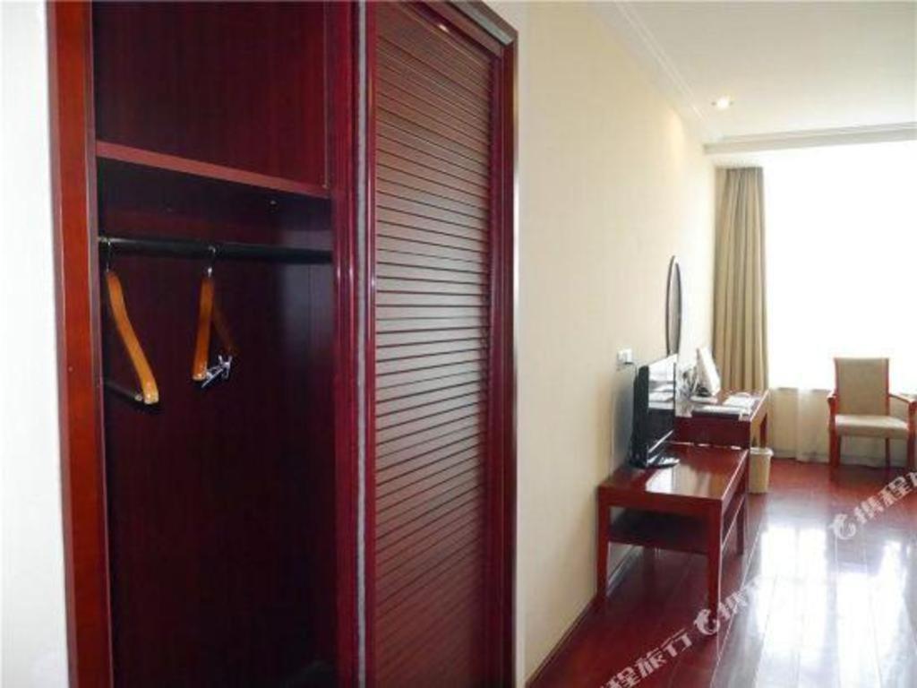 Greentree Inn Tianjin Wuqing Distric Bohai Market Bagian luar foto