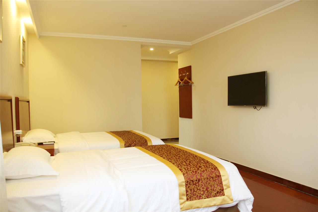 Greentree Inn Tianjin Wuqing Distric Bohai Market Bagian luar foto